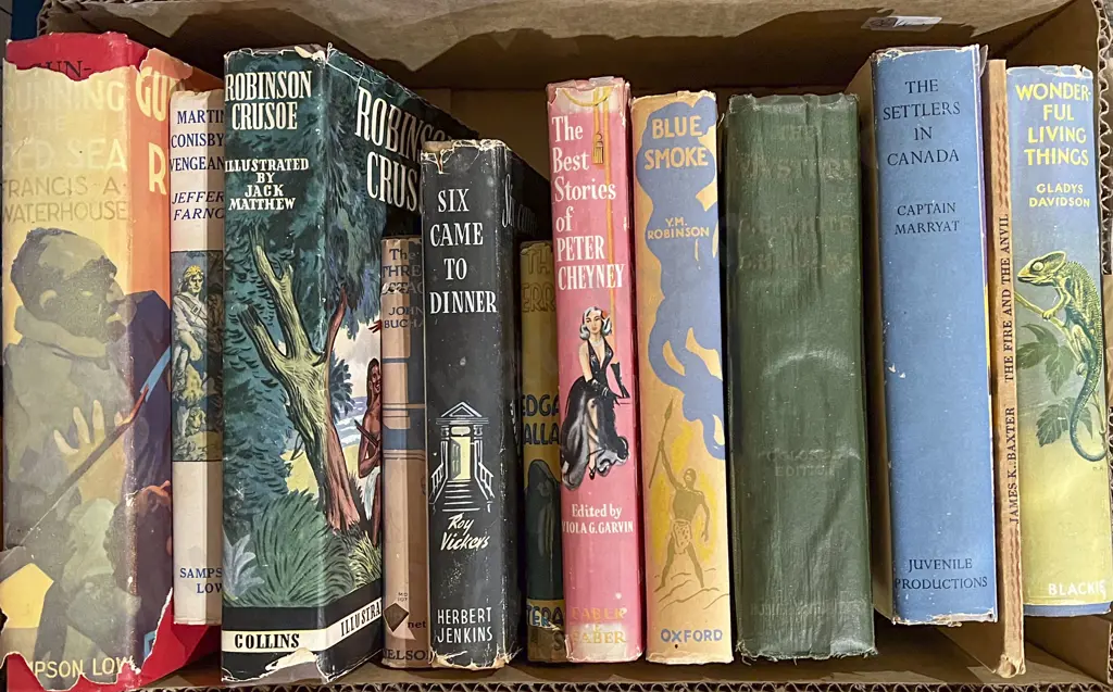 Quantity of Assorted Vintage Novels Image 1++