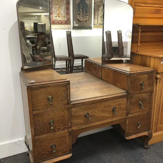 Oak Mirror Back Dressing Table
