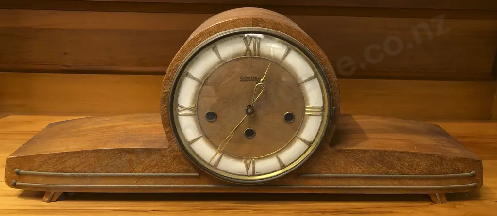 Mantle Clock Image 1++