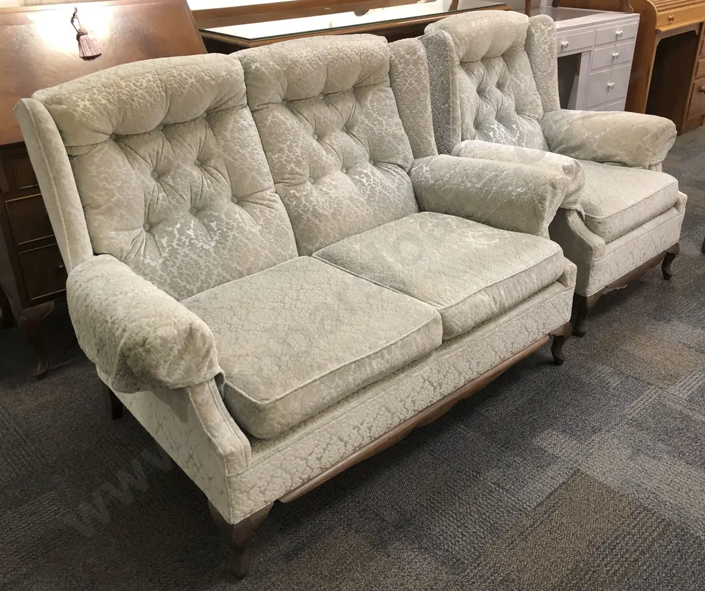 Two Piece Button Back Lounge Suite Image 1++
