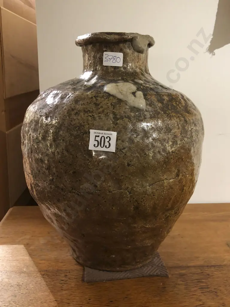 Chinese Pottery Vase Image 1++