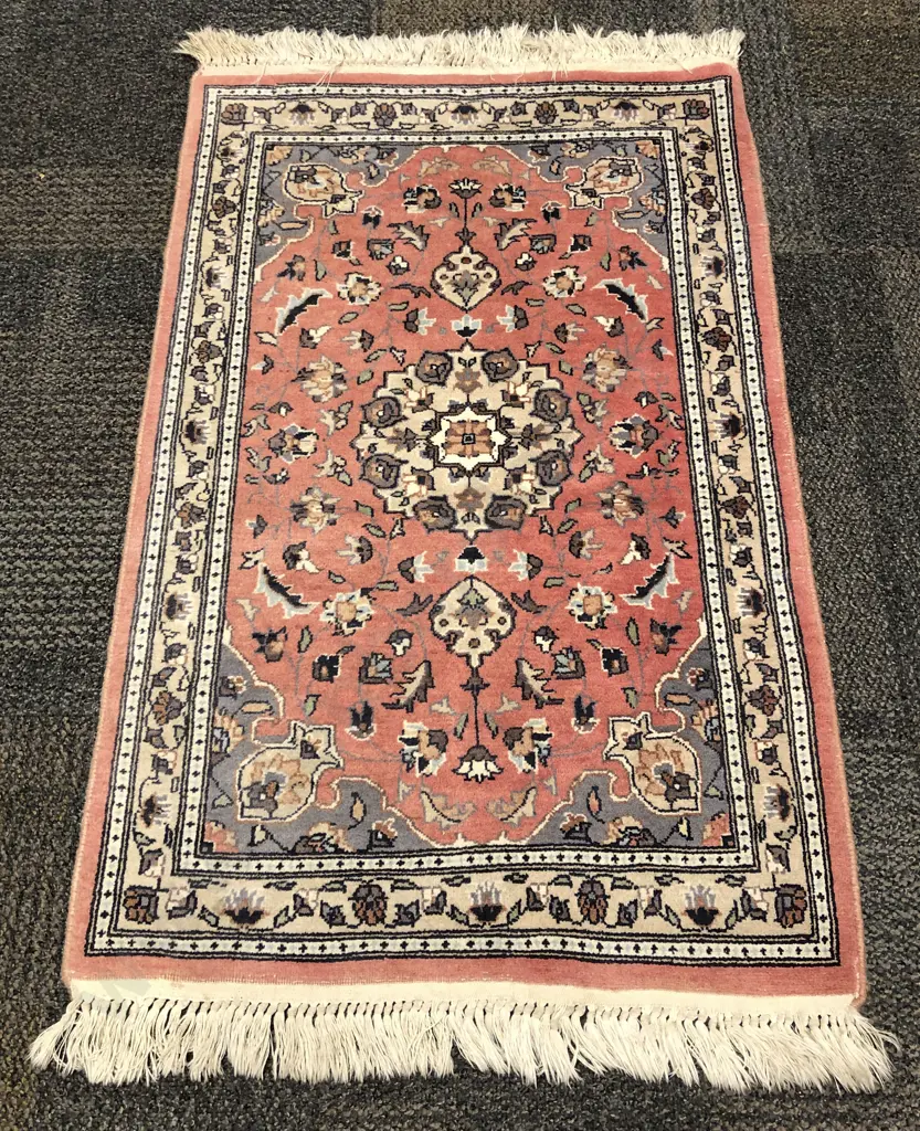 Small Persian Floor Rug Image 1++