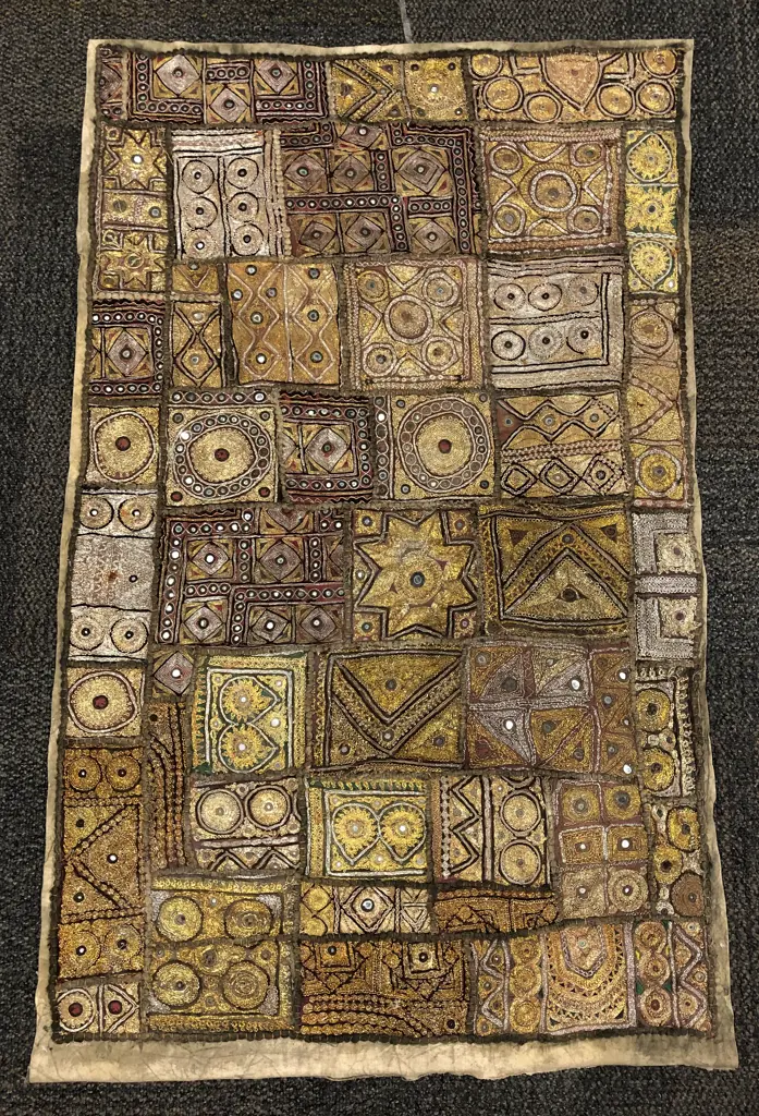 Indian Wallhanging Stump Work Image 1++