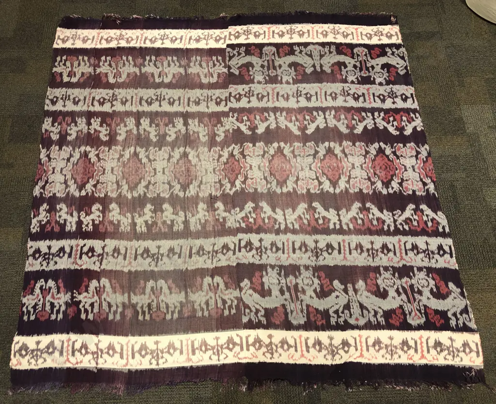 Large Purple Throw Rug Image 1++