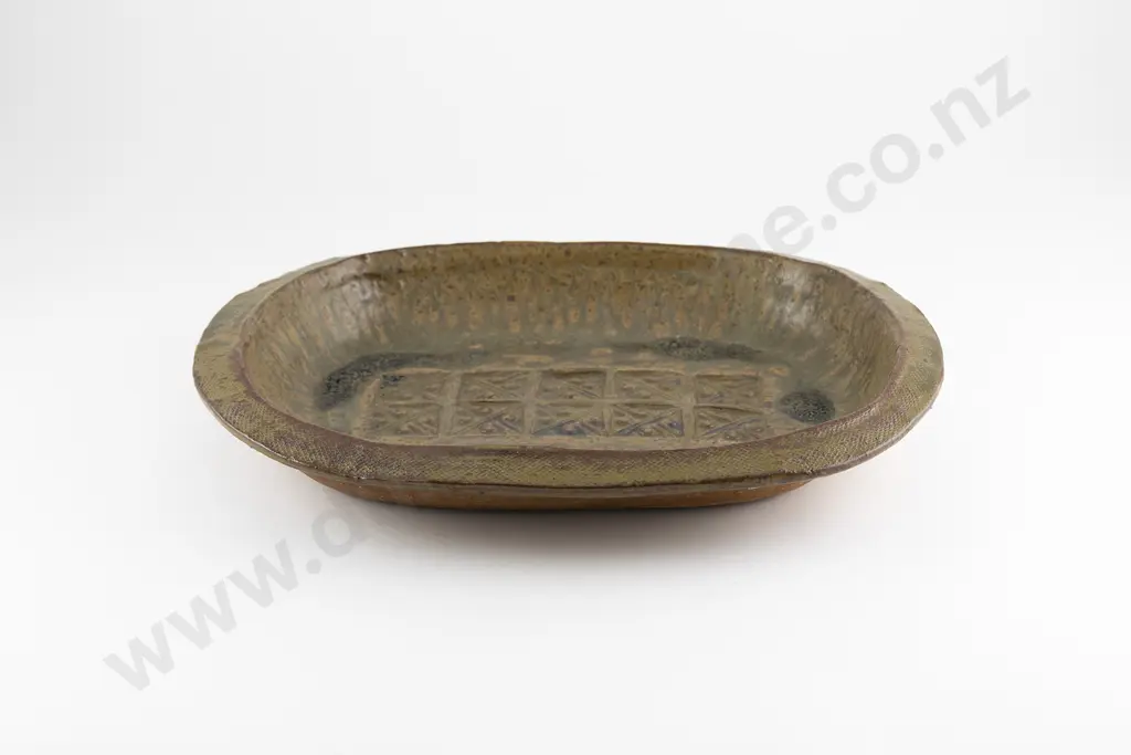Chester Nealie Platter Image 1++