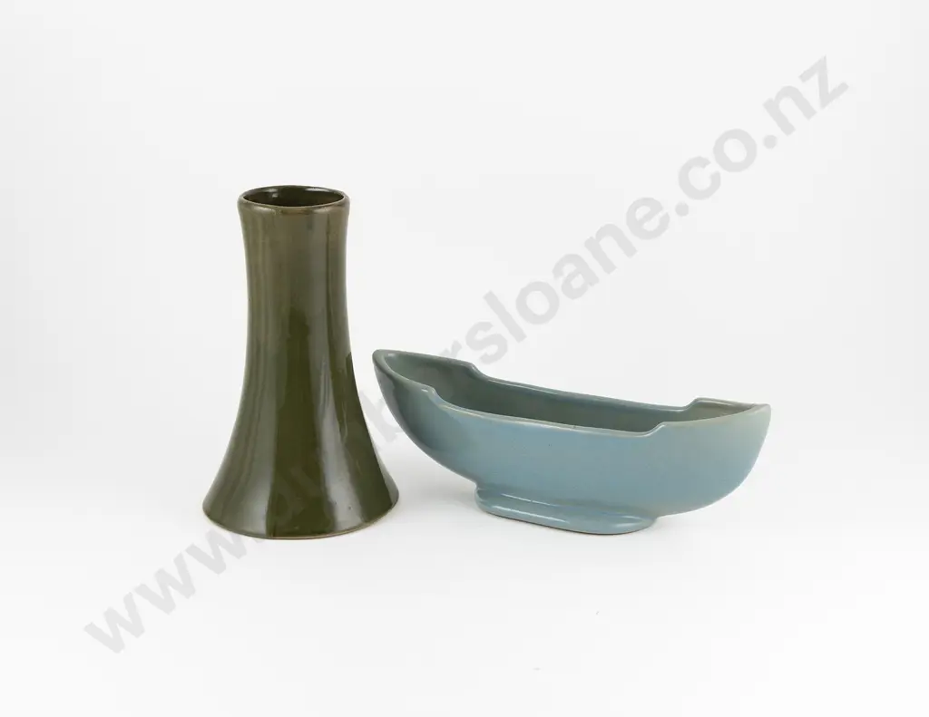 Timaru Potteries Trough Vase Image 1++