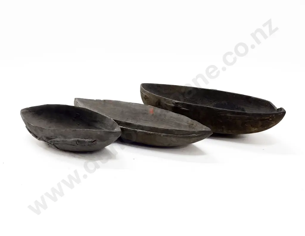Three Papua New Guinean Ceremonial Bowls Image 1++