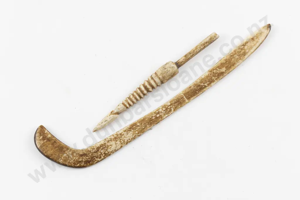 A Bone Kapeu And Spear Tip Image 1++