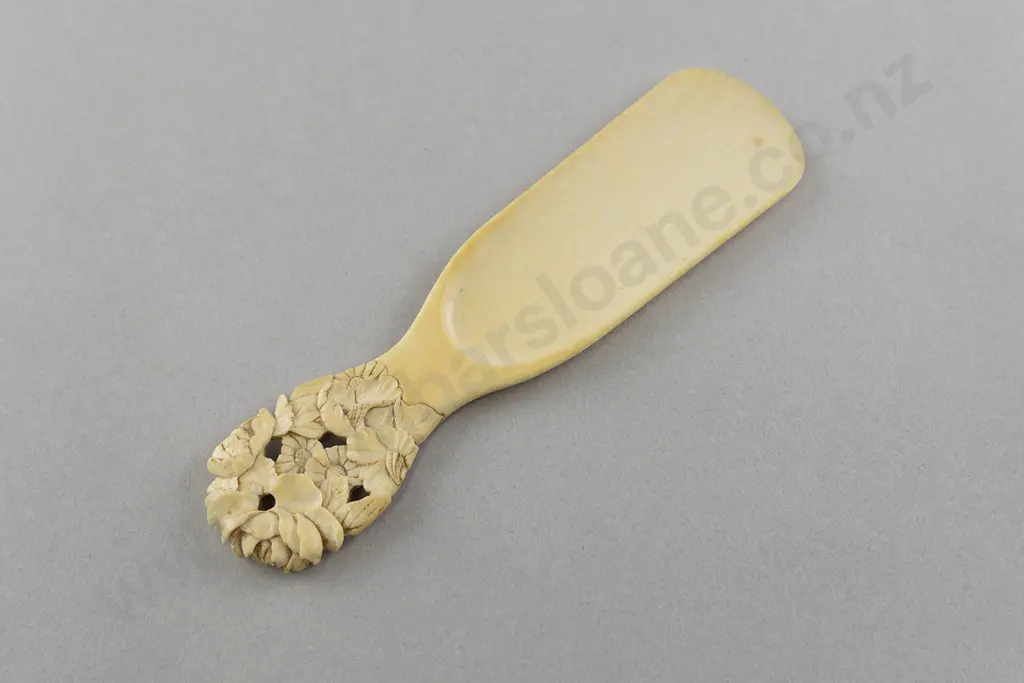 Carved Ivory Scoop Image 1++
