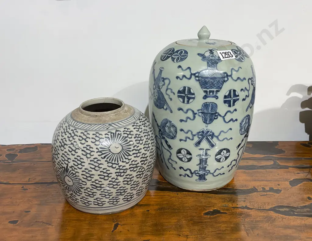 Two 19thC Chinese Blue and White Jars Image 1++