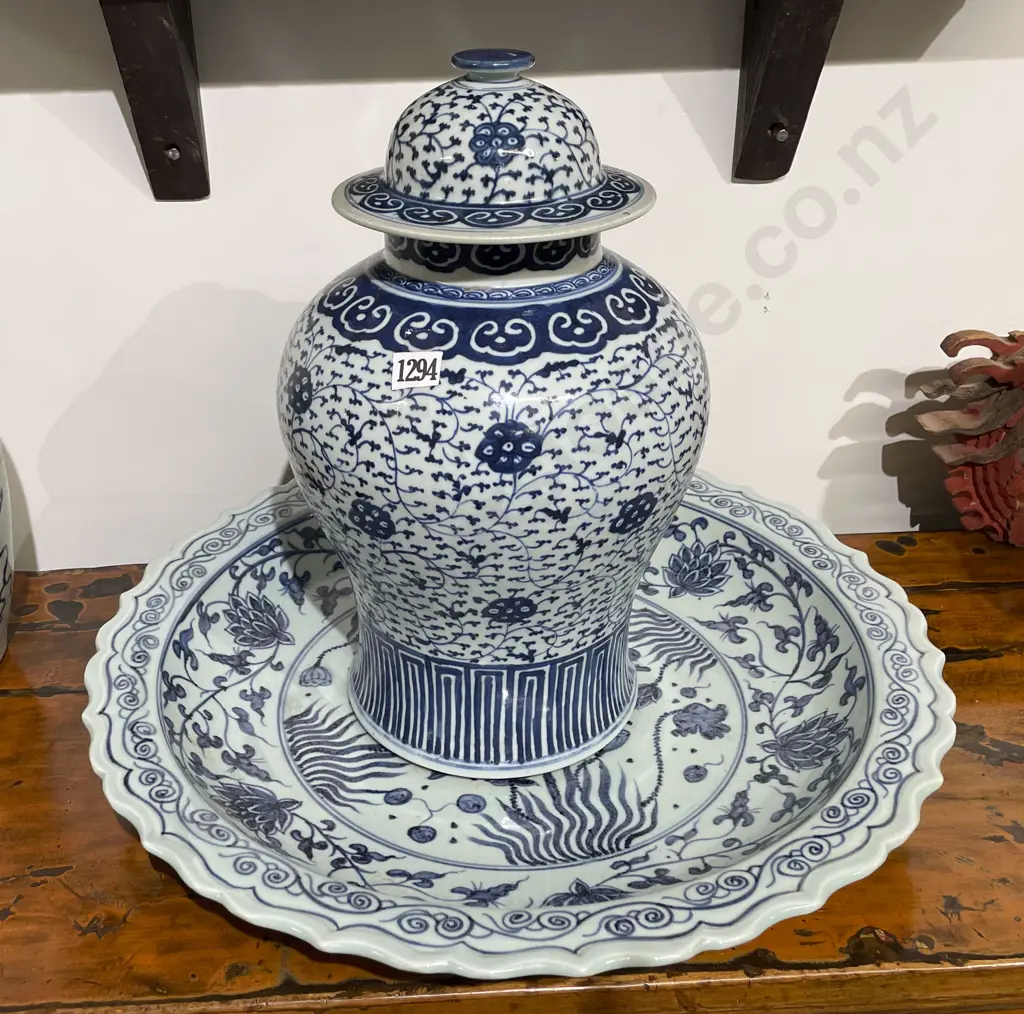 Large Blue and White Ming Style Lidded Jar With Platter Image 1++