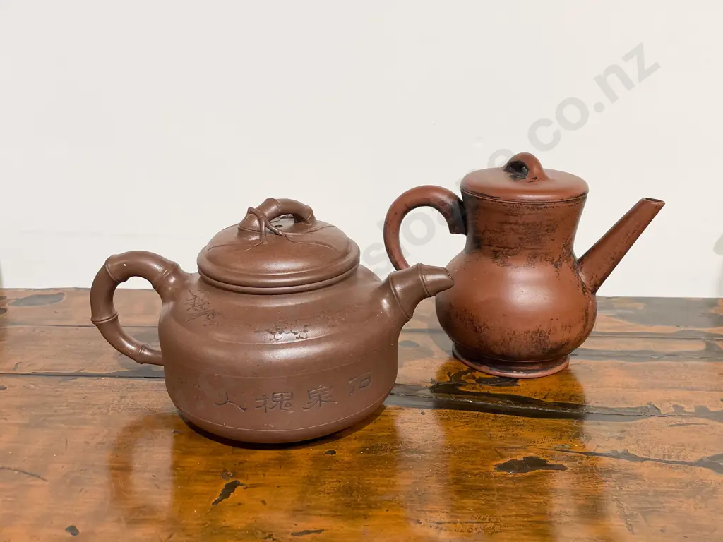 Two Yixing Teapots Image 1++