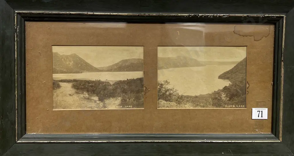 Vintage Black & White Photography Display Image 1++