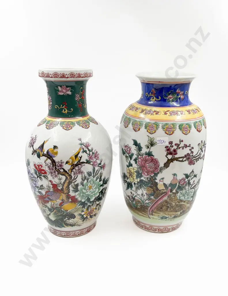 Two Chinese Vases Image 1++