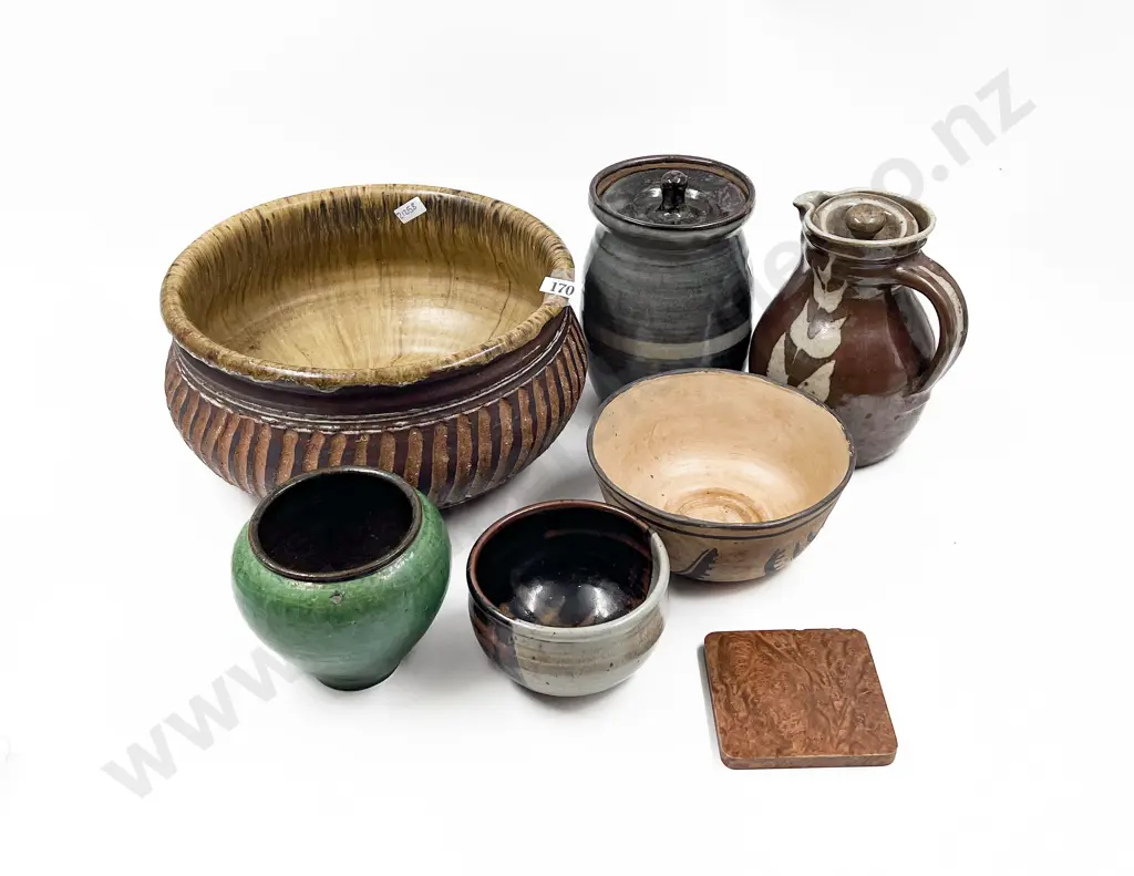 Six Pieces of Assorted Pottery Image 1++