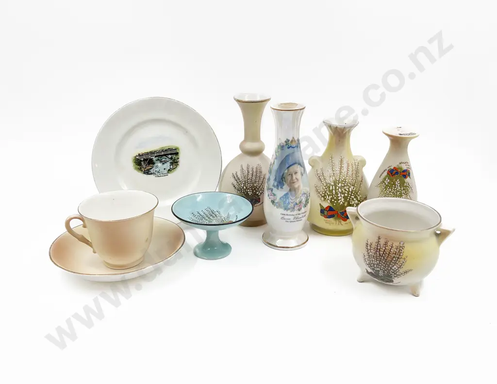 Quantity of Assorted Carlton Ware Image 1++