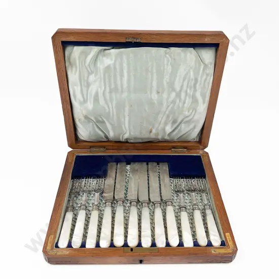 Cased Set of MOP Cutlery