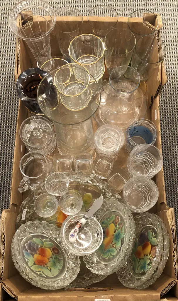 Box Quantity of Assorted Glass Ware Image 1++