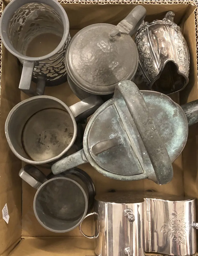 Quantity of Assorted Pewter etc Image 1++