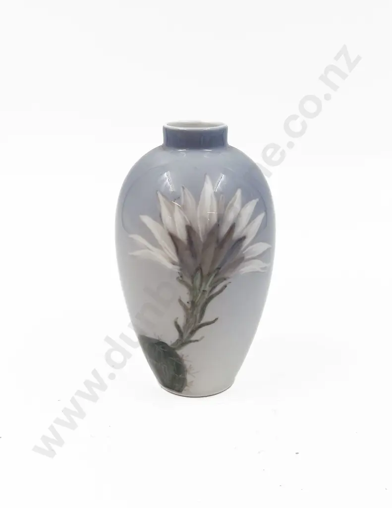 Royal Copenhagen Vase Image 1++