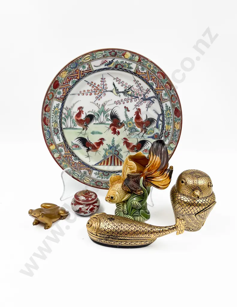 Small Quantity of Asian Ornaments Image 1++