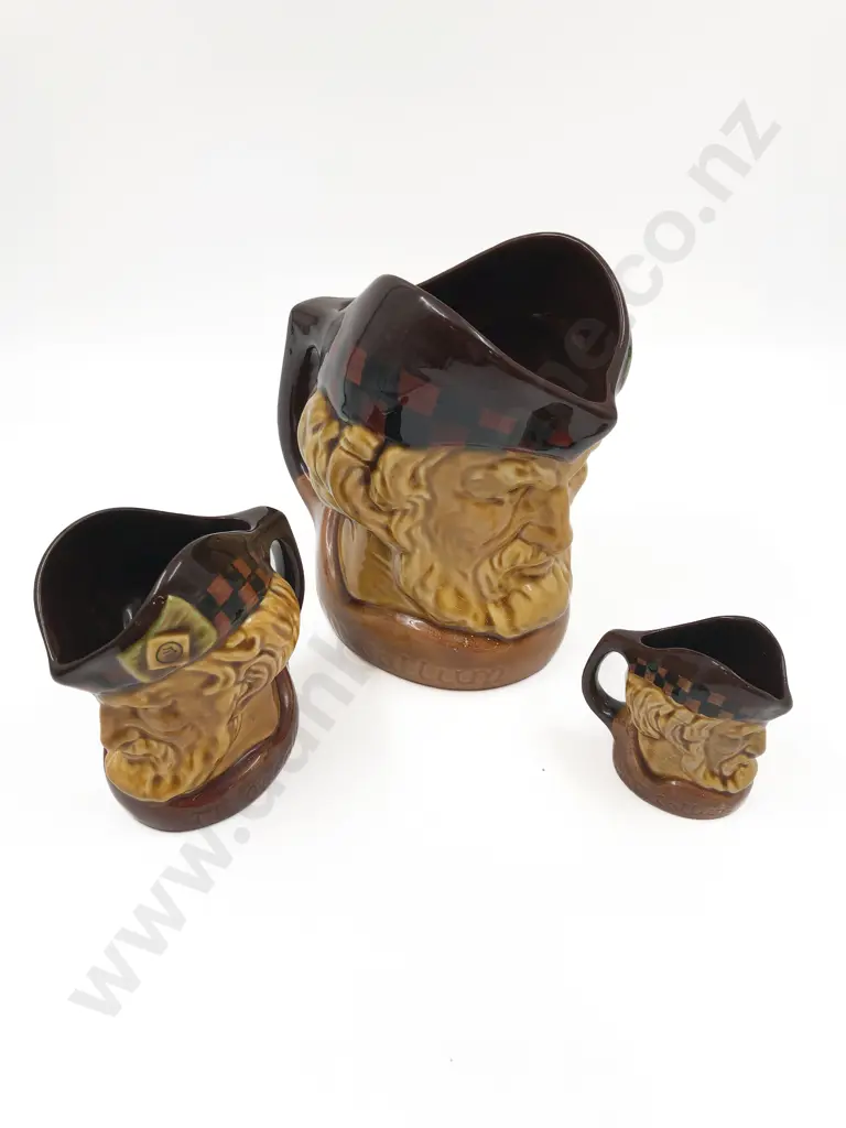 Graduated Set of Wade McCallum Jugs Image 1++