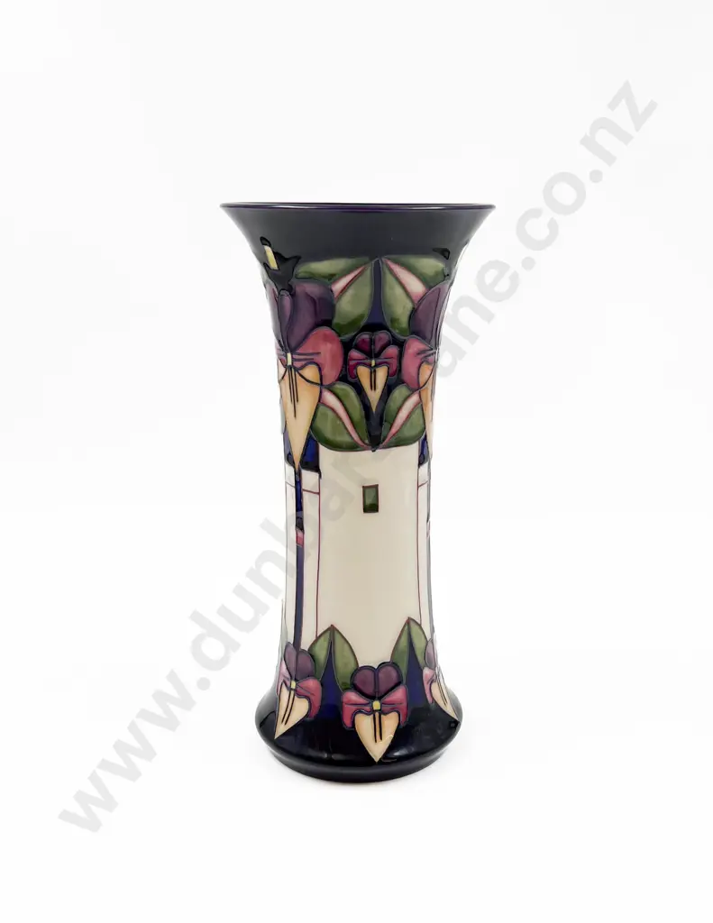 Boxed Moorcroft Vase Image 1++
