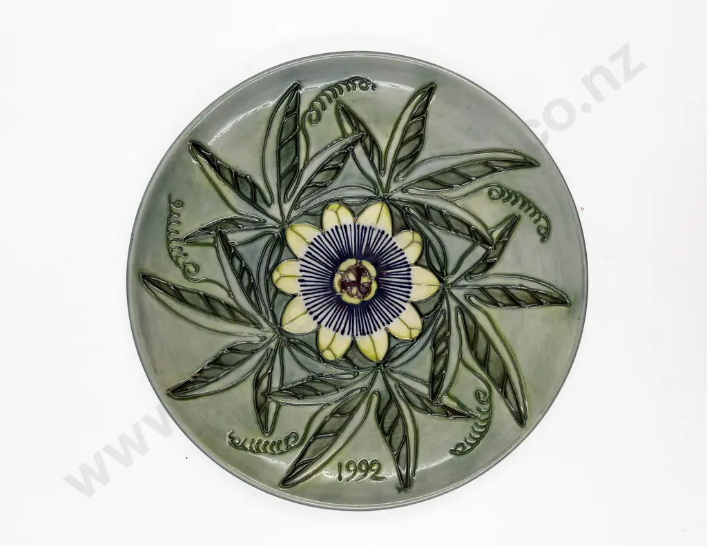 Moorcroft Plate Image 1++