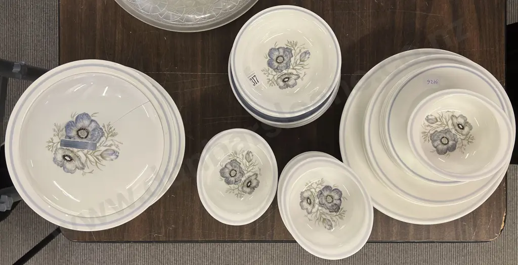 Wedgwood Susie Cooper Design "Glen Mist" Part Dinnerset Image 1++