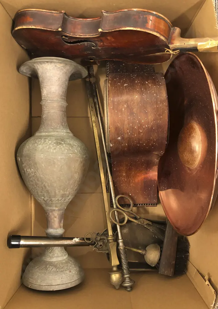 Box of Assorted including Fire Tidy Set Image 1++