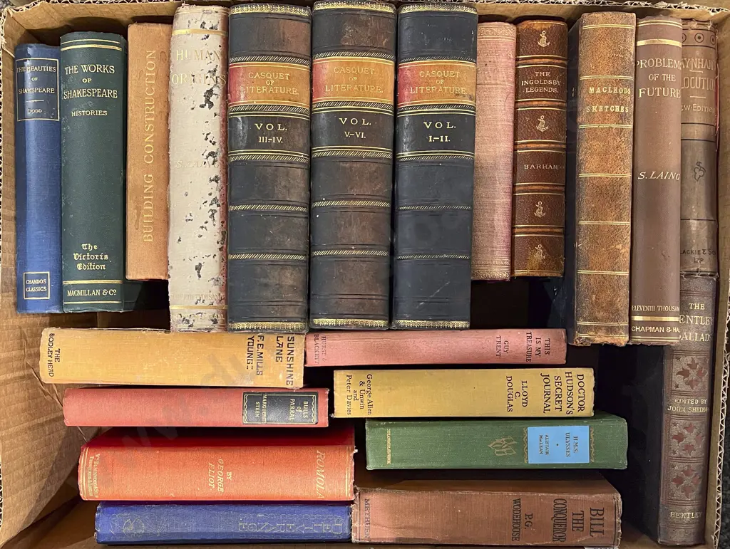 Box of Assorted Vintage Books Image 1++