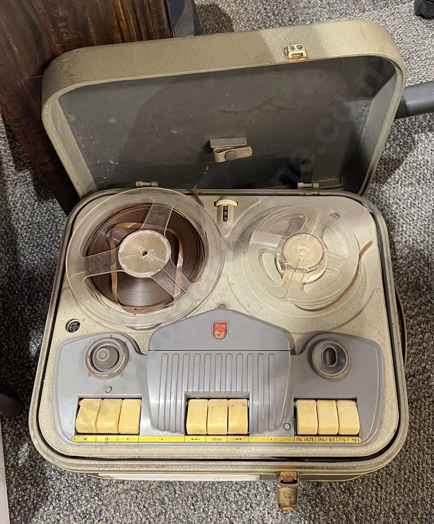 Vintage Philips Tape Recorder Image 1++