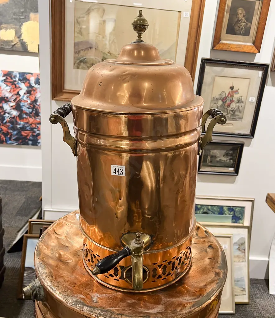 Large Copper Tea Urn Image 1++