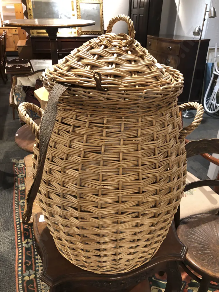 Wicker Laundry Basket Image 1++