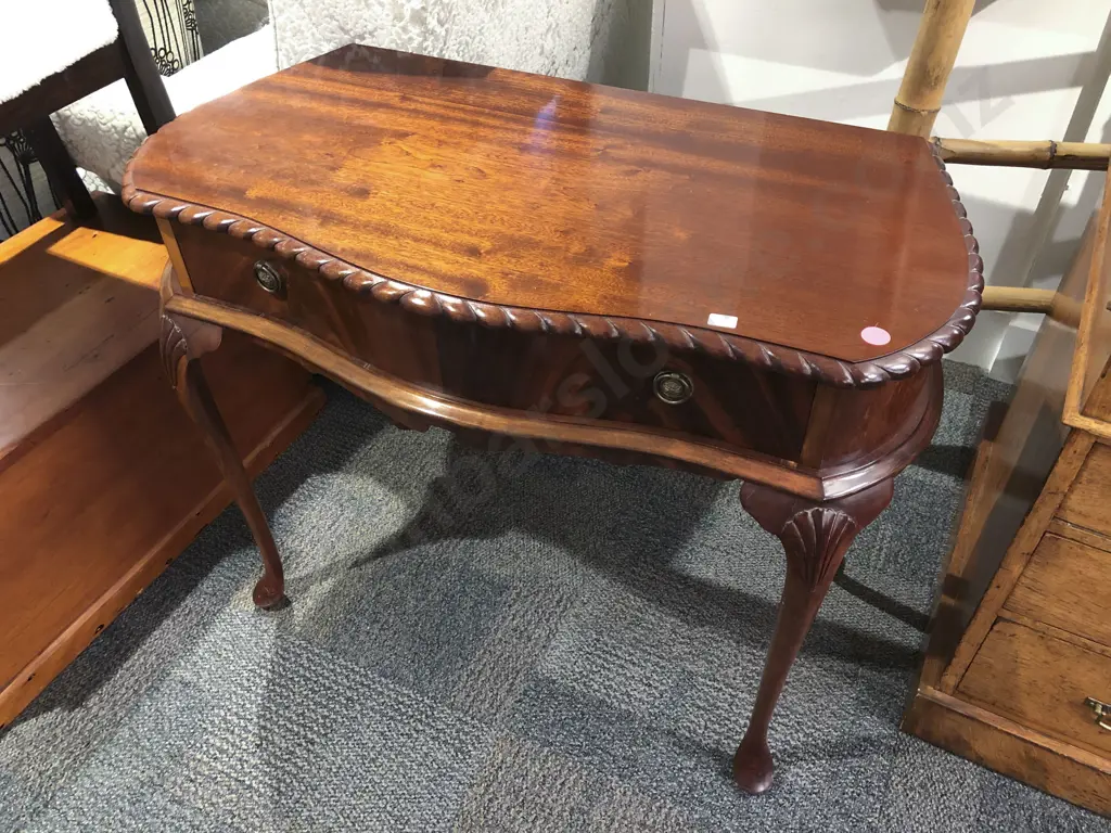 Reproduction Mahogany Hall Table Image 1++