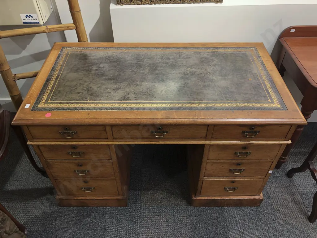 Oak Leather Top Kneehole Desk Image 1++