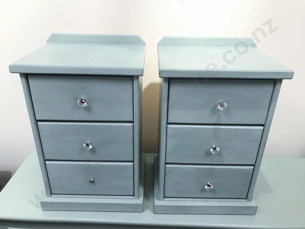 Pair of Painted Bedside Drawers Image 1++