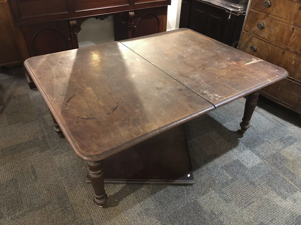 Antique Extension Dining Table (for Restoration) Image 1++