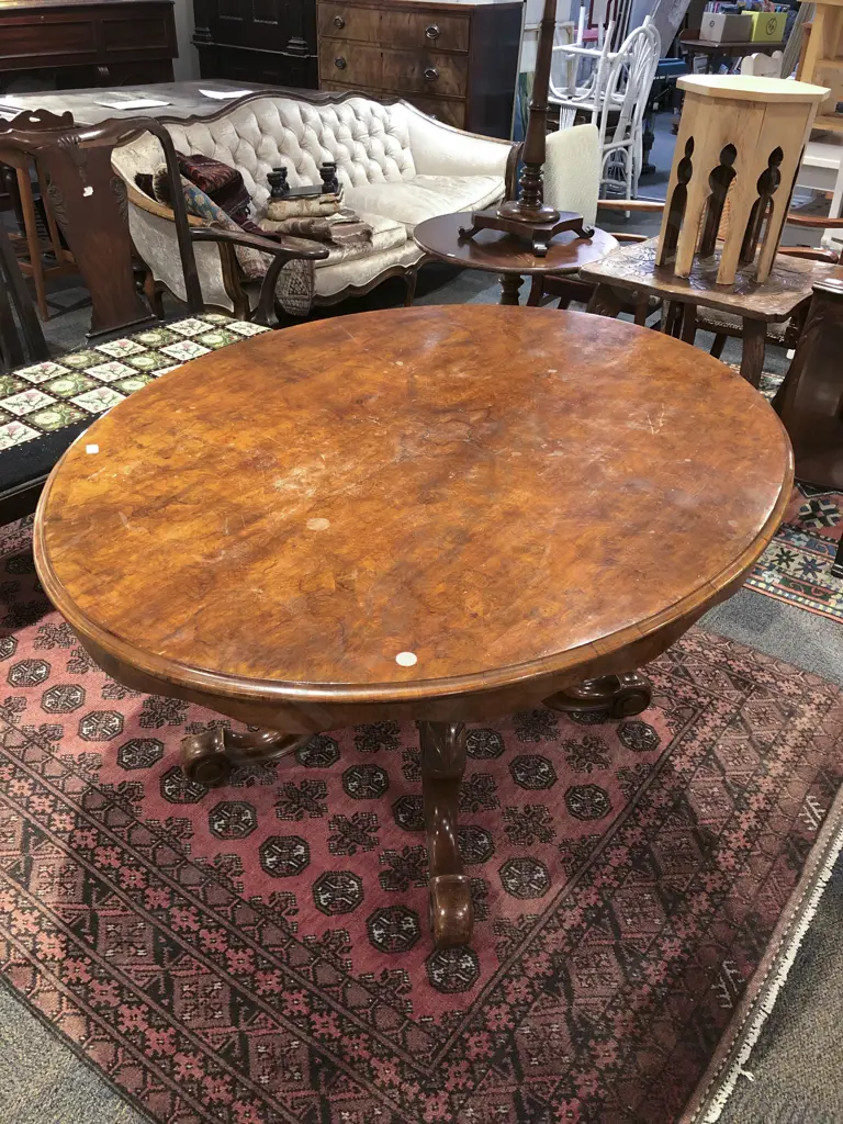 Burr Walnut Oval Loo Table Image 1++