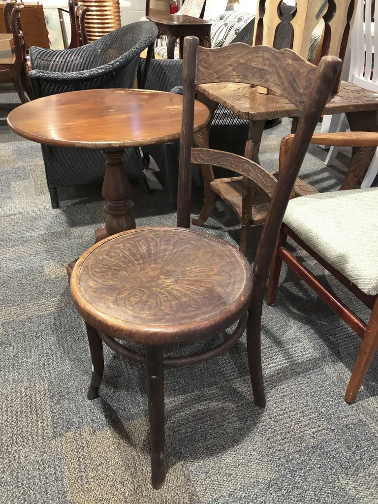 Bentwood Chair Image 1++
