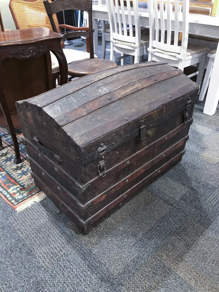 Dome Top Sea Chest Image 1++