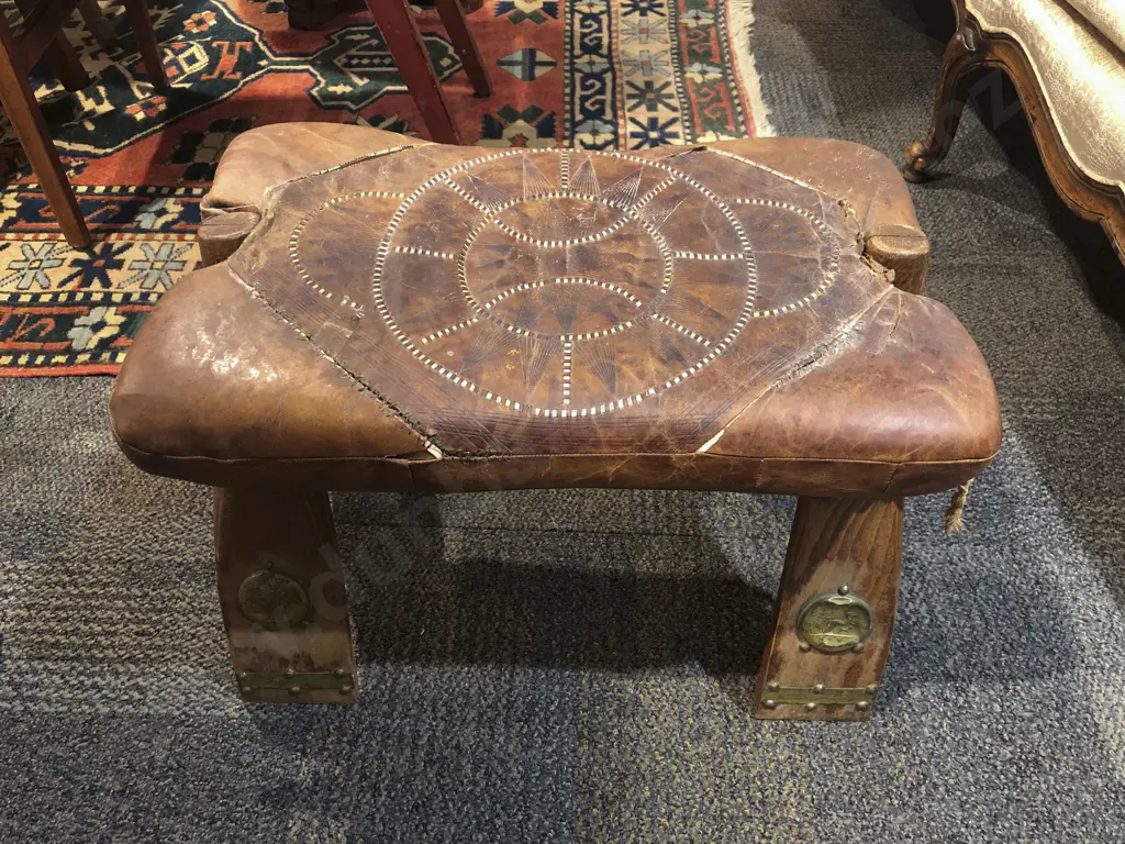 Saddle Stool Image 1++