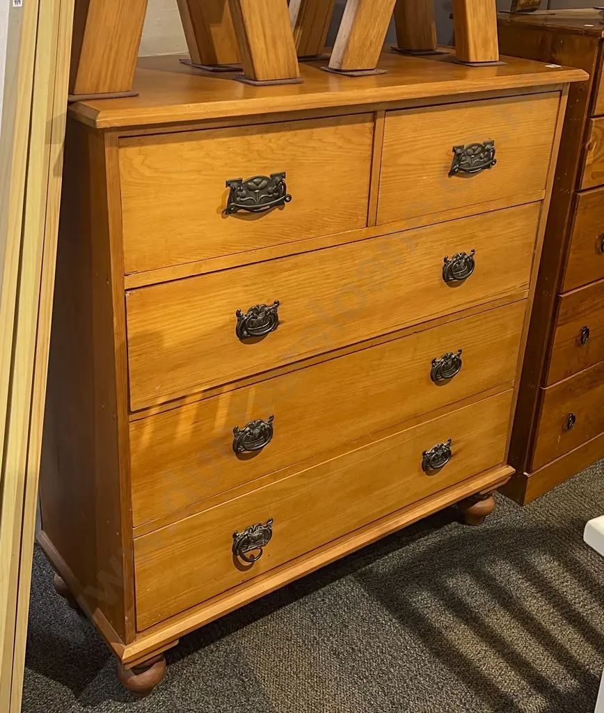 Flat Front Chest of Drawers Image 1++
