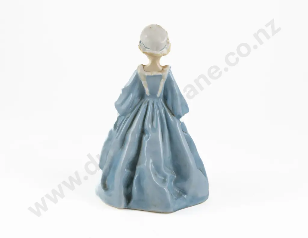 Royal Worcester Figure "Grandmother's Dress" Image 1++