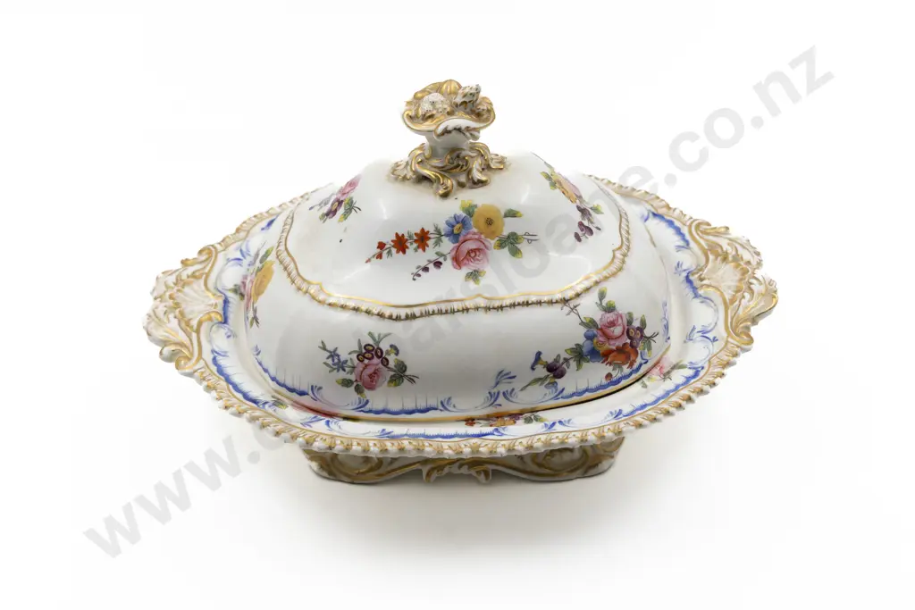 Early C19th Coalport Tureen and Cover Image 1++