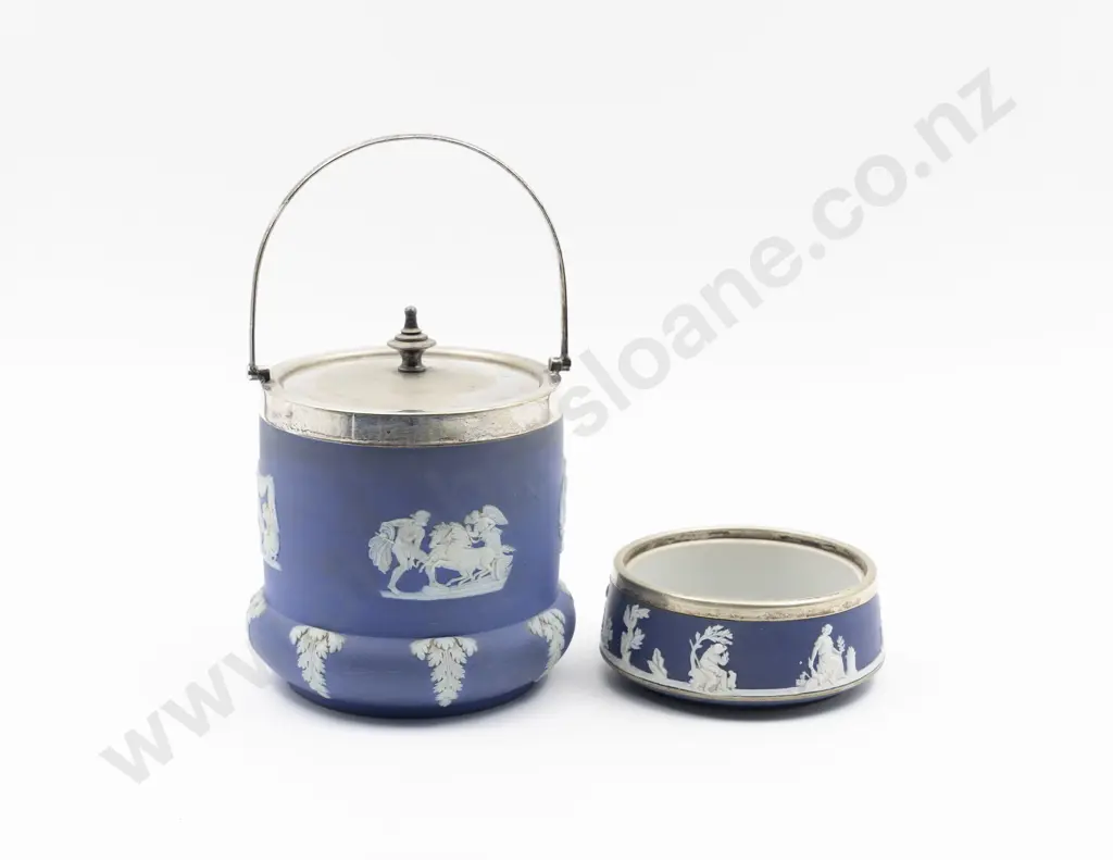 Late C19th Wedgwood Blue Jasperware Biscuit Barrel Image 1++
