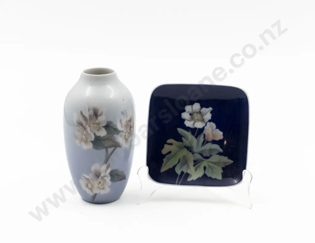 Royal Copenhagen Vase and Dish Image 1++