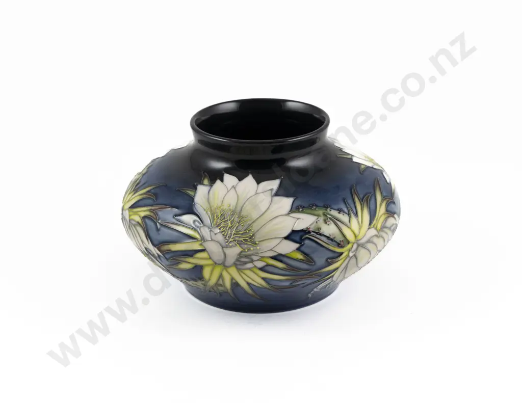 Modern Moorcroft Queen Of The Night Pattern Vase Designed By Anji Davenport Image 1++