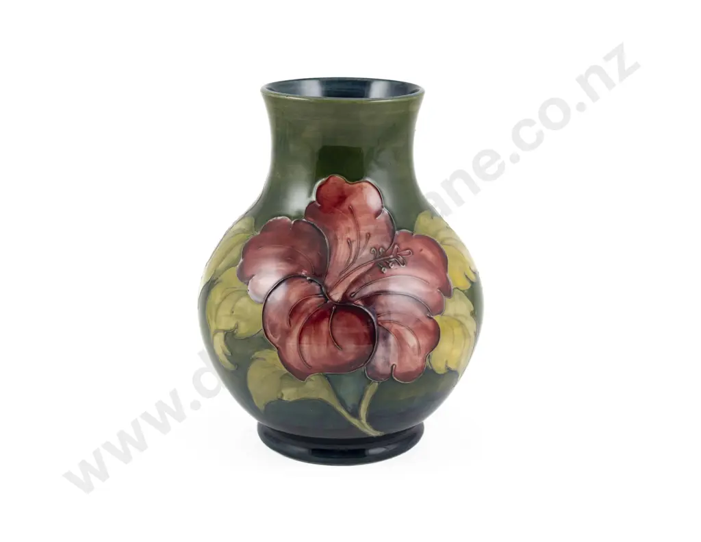 William Moorcroft Hibiscus Pattern Vase Image 1++