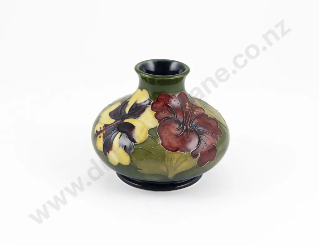 Walter Moorcroft Hibiscus Pattern Squat Circular Vase Image 1++